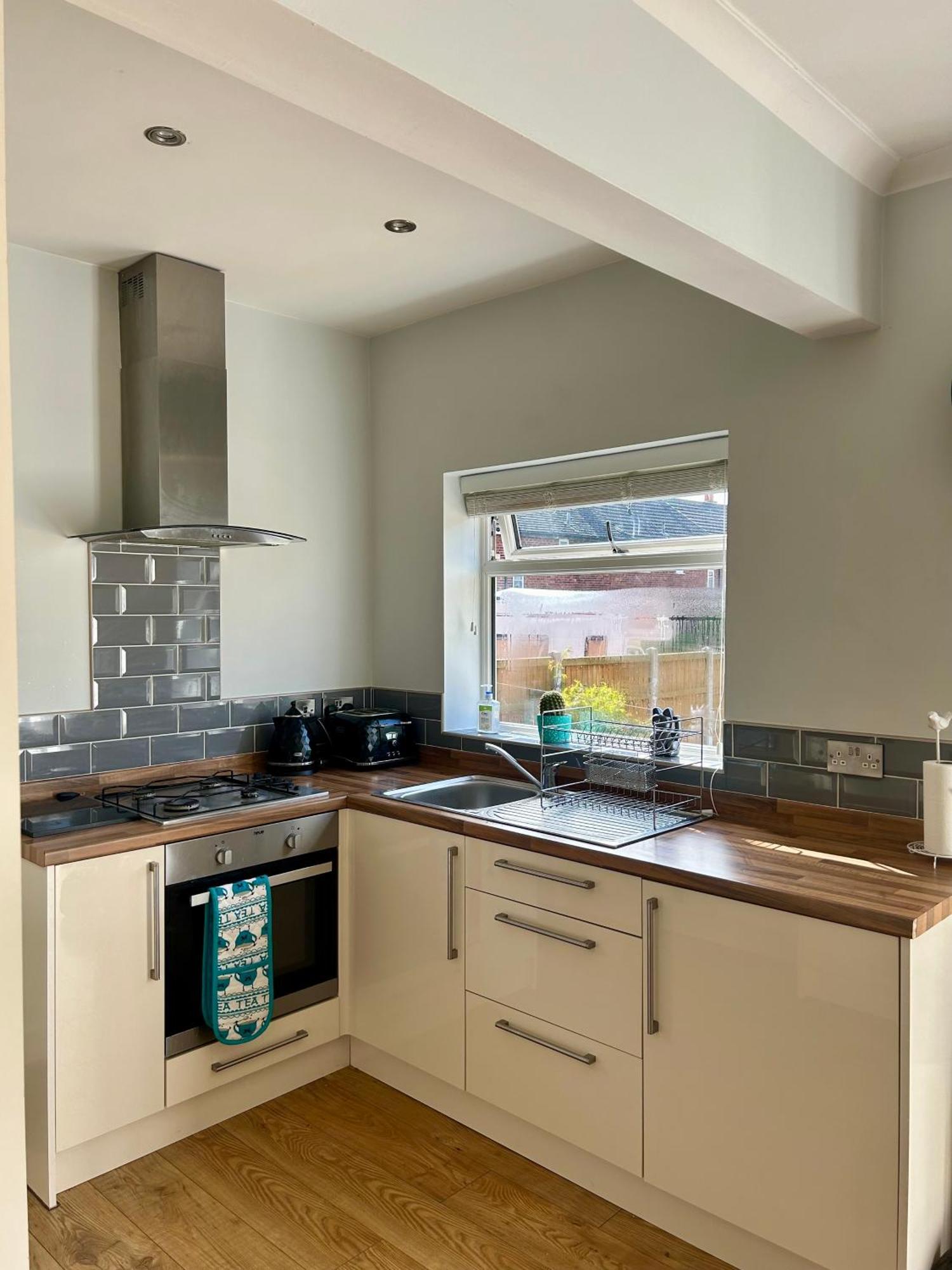 Quiet Double Bedroom With Garden View, Breakfast Hazel Grove Exterior foto